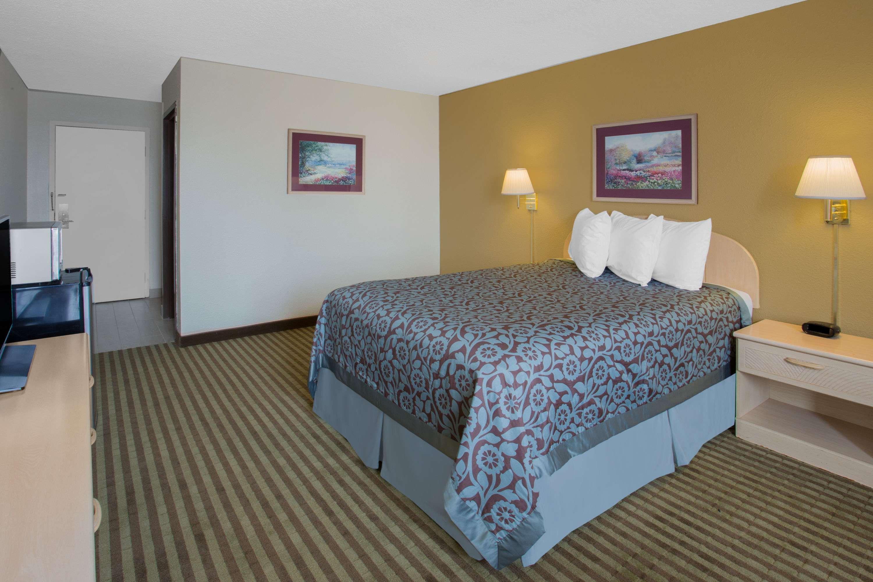 Days Inn By Wyndham Princeton Esterno foto